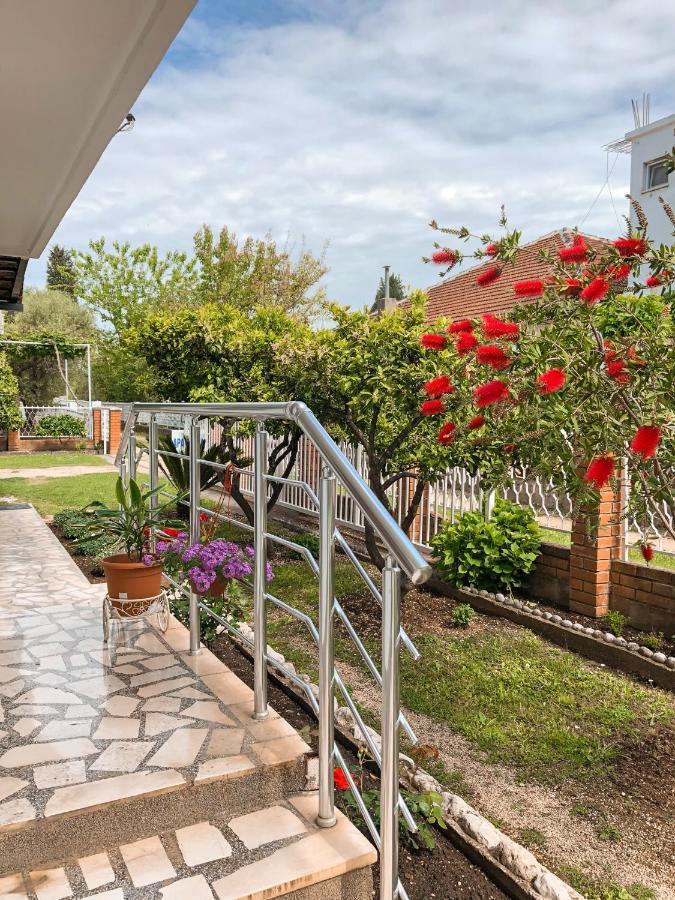 Vila Adriatik Ulcinj Zewnętrze zdjęcie